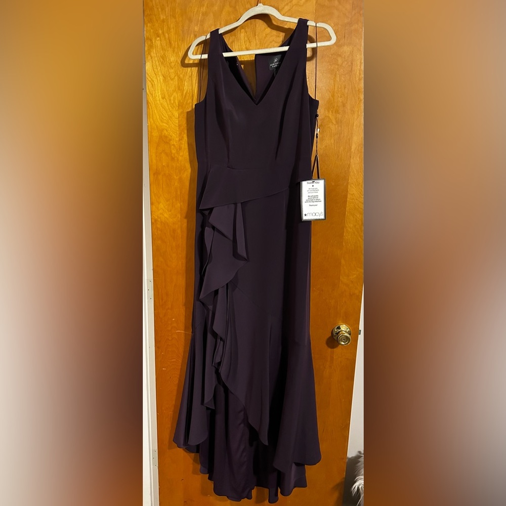 ADRIANNA PAPELL CREPE CASACADE GOWN